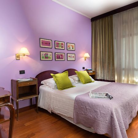 Hotel Fenix Roma Esterno foto