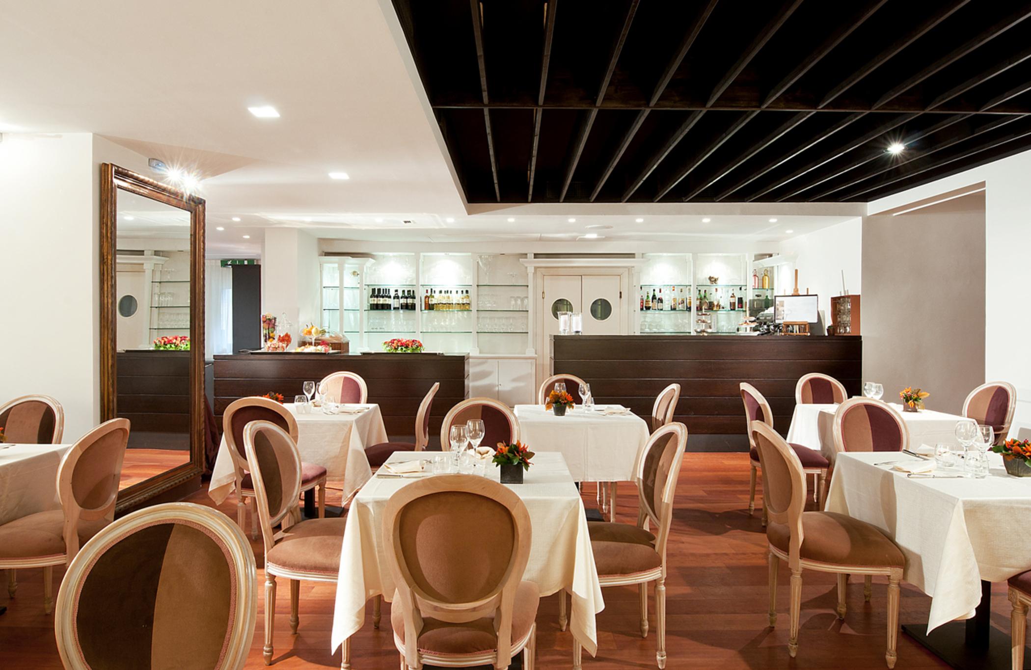 Hotel Fenix Roma Esterno foto