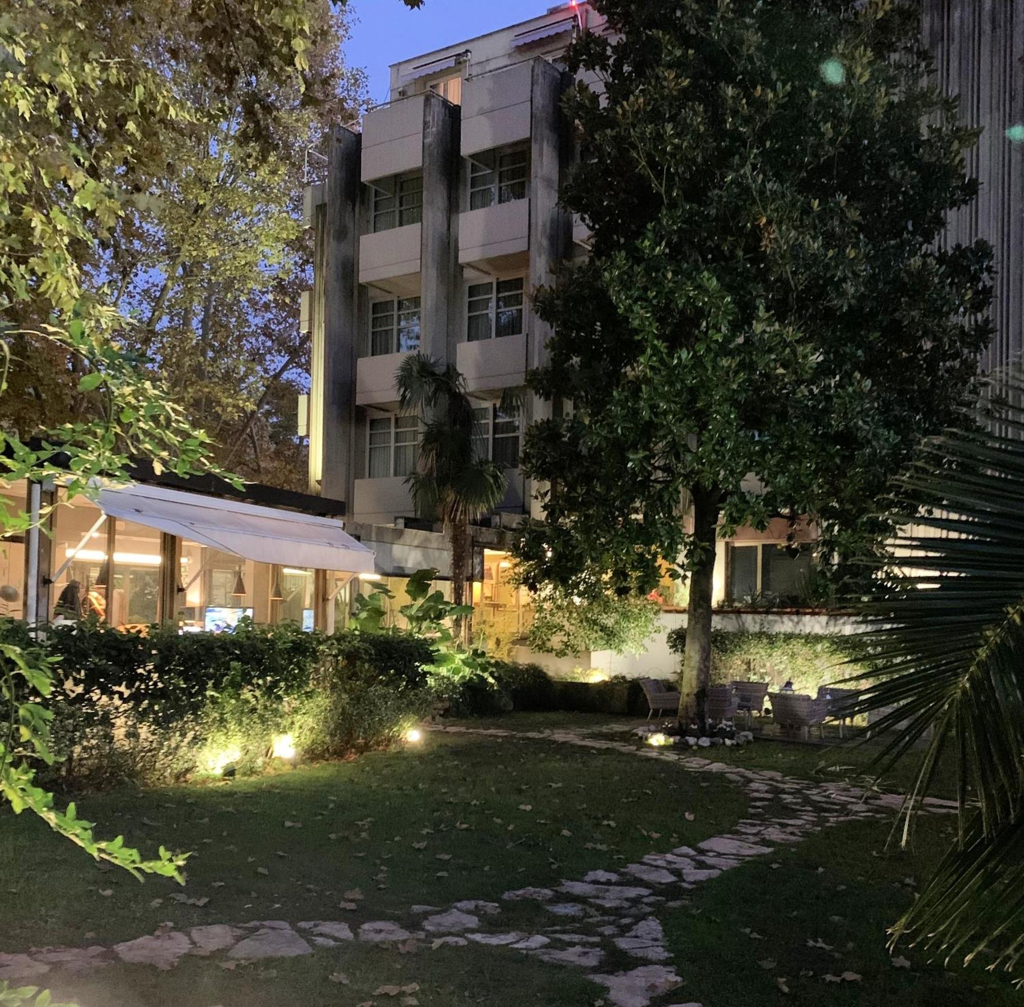Hotel Fenix Roma Esterno foto