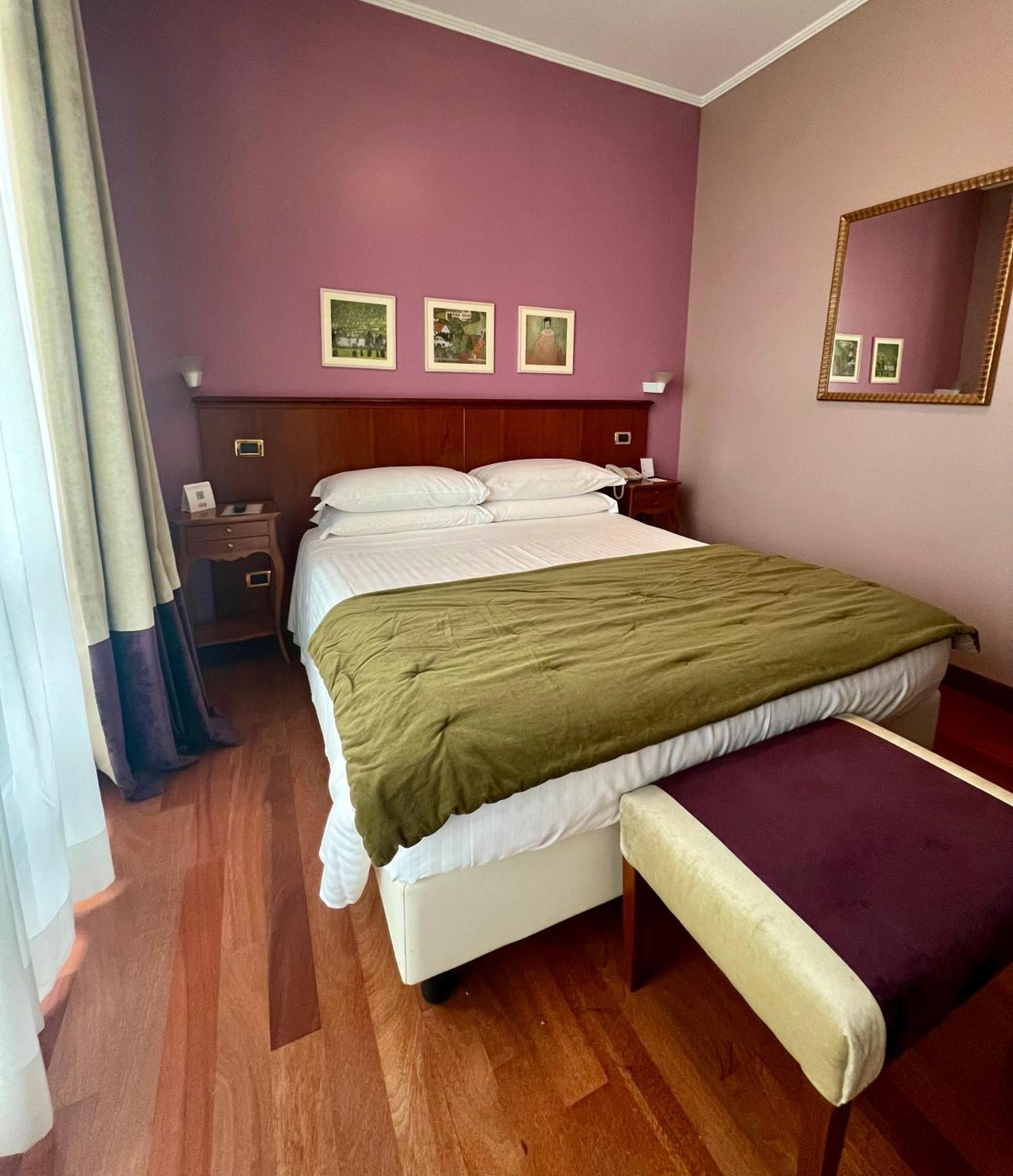 Hotel Fenix Roma Esterno foto