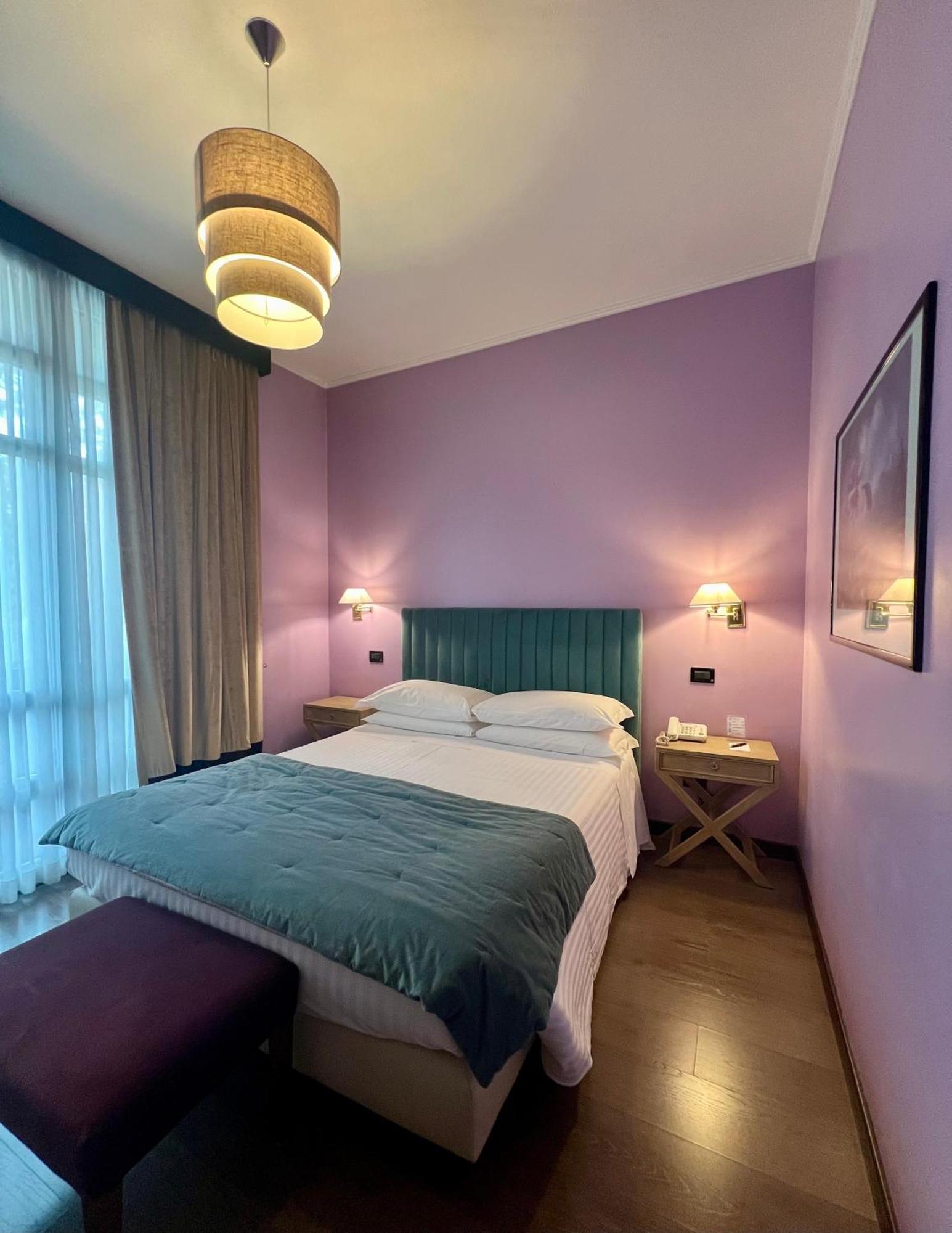 Hotel Fenix Roma Esterno foto
