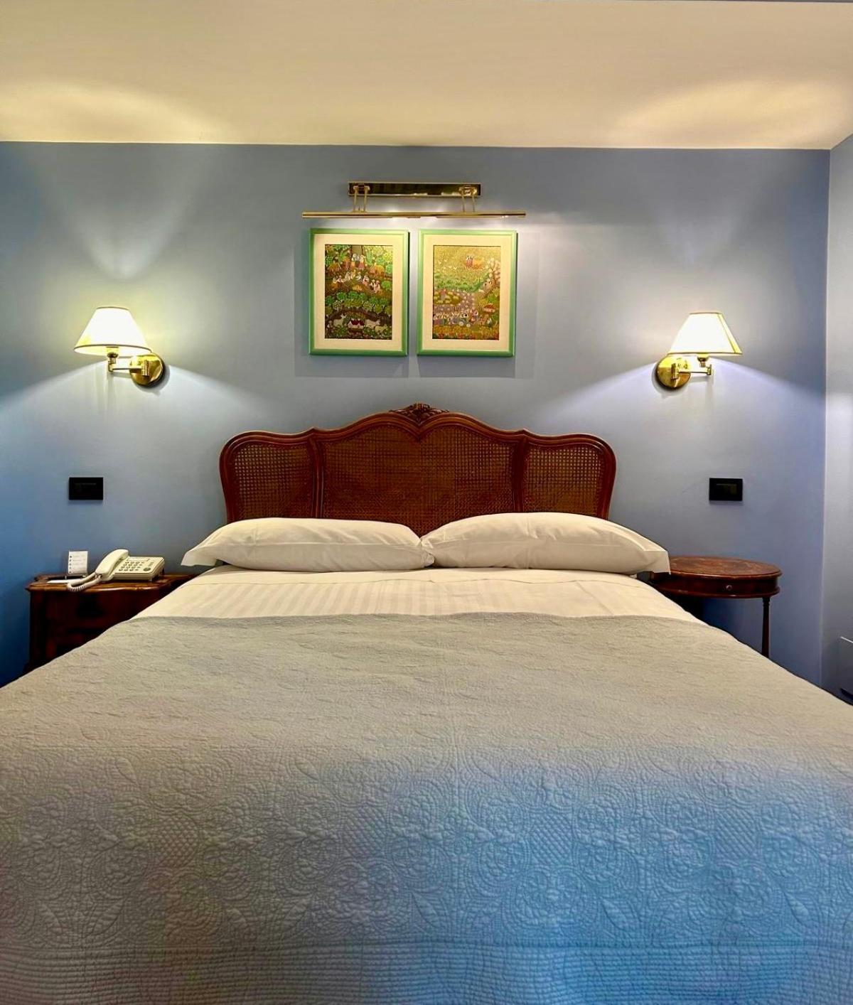 Hotel Fenix Roma Esterno foto
